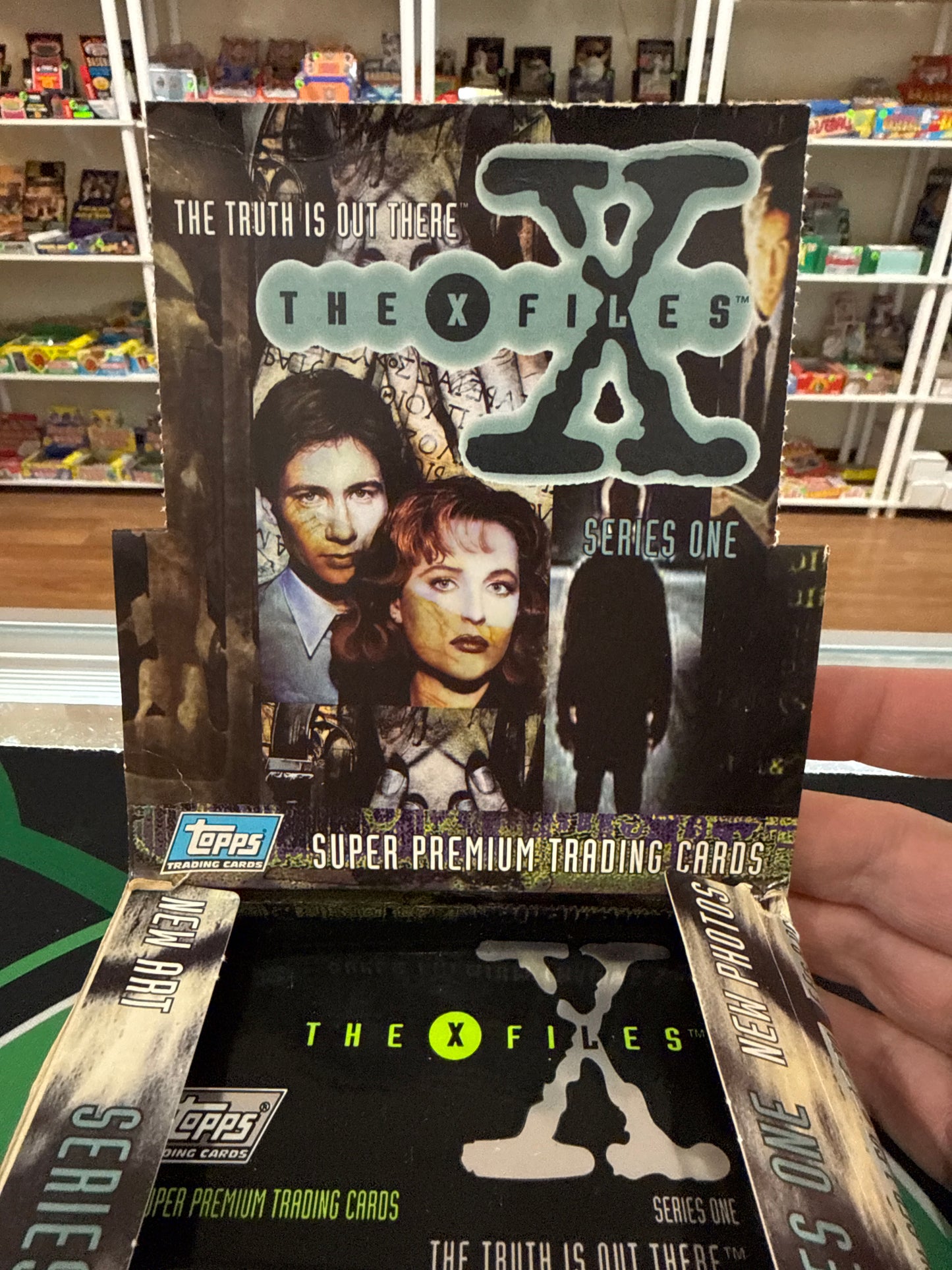 1996 Topps The X Files Series One Pack