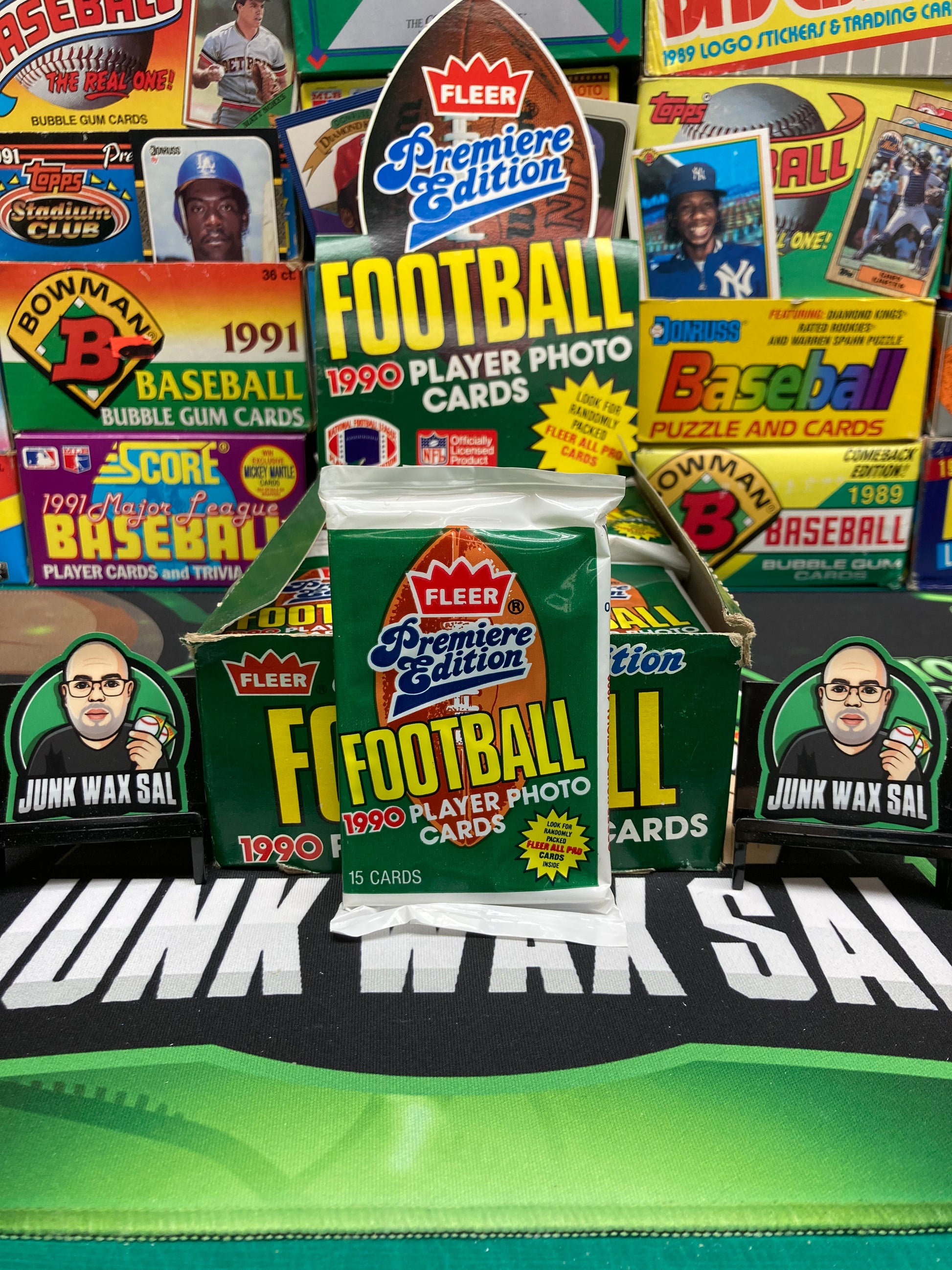 Football Junk Store 1990 Fleer Football Pack – Junk Wax Sal